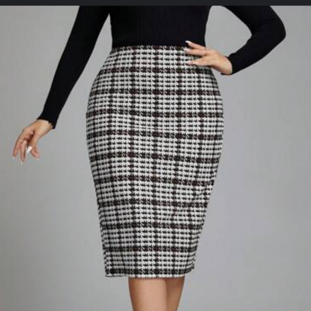Shein | Black White Patterned Pull-On Skirt